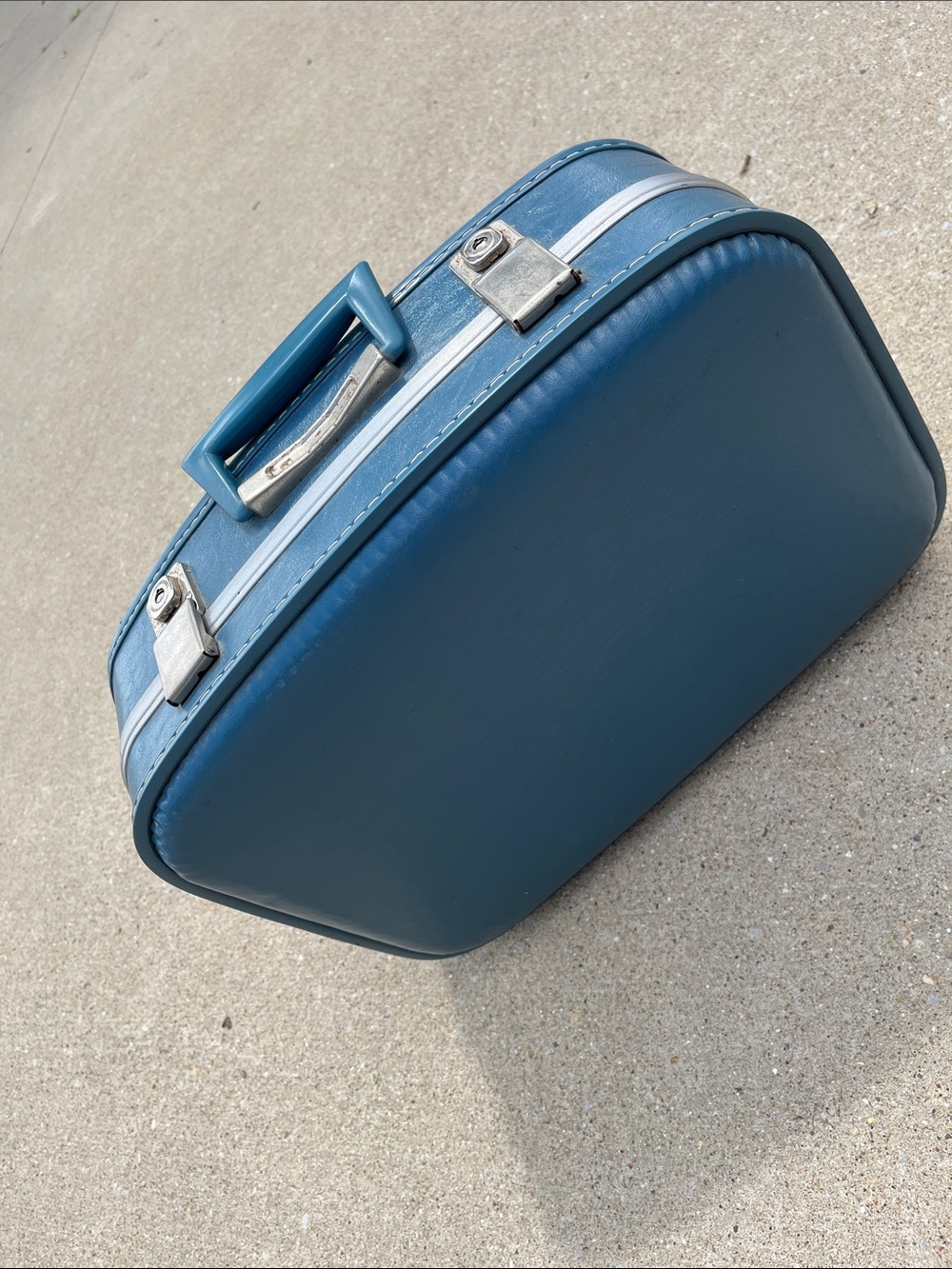 Vtg Small Hard Shell Medium Blue Suitcase 16.75” x 12” x 5.5”